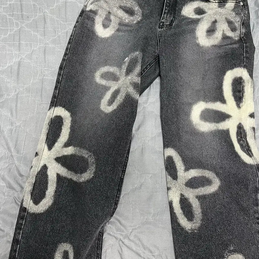 [BUNJANG] Surgery Clover Denim Jeans / 써저리 클로버 데님
