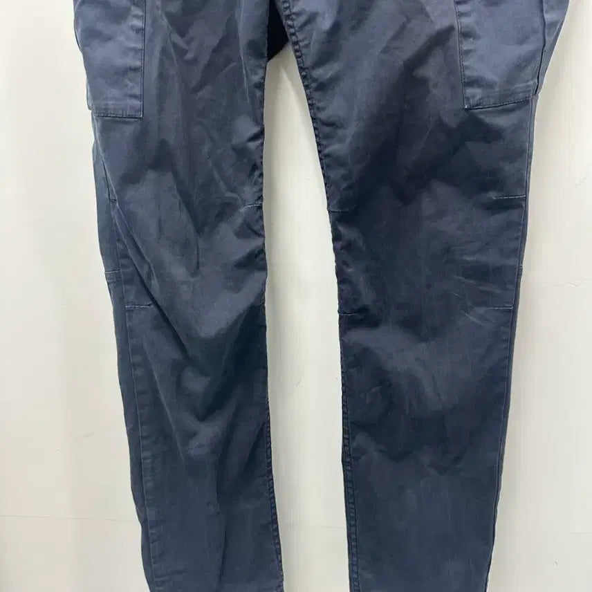 [BUNJANG] J.Lindeberg Cargo Pants (Size 27 / Fits 31) / [만원 아라비아빈티지]제이린더버그 카고 팬츠 27 (실사이즈 31)