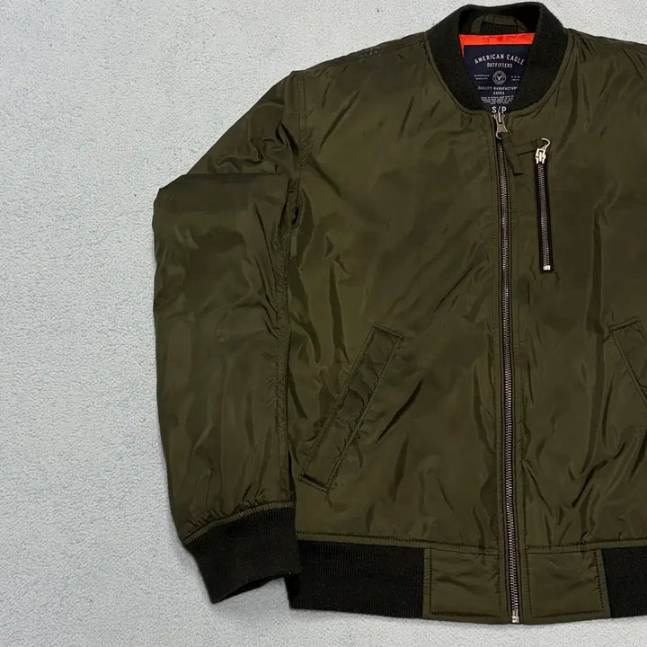 [BUNJANG] American Eagle Khaki Bomber Jacket / 95) (3회착) 아메리칸이글 카키 블루종 자켓
