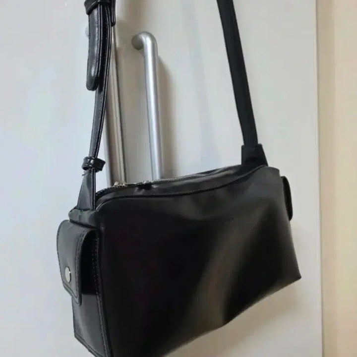 [BUNJANG] Shoulder Bag / 로라 숄더백