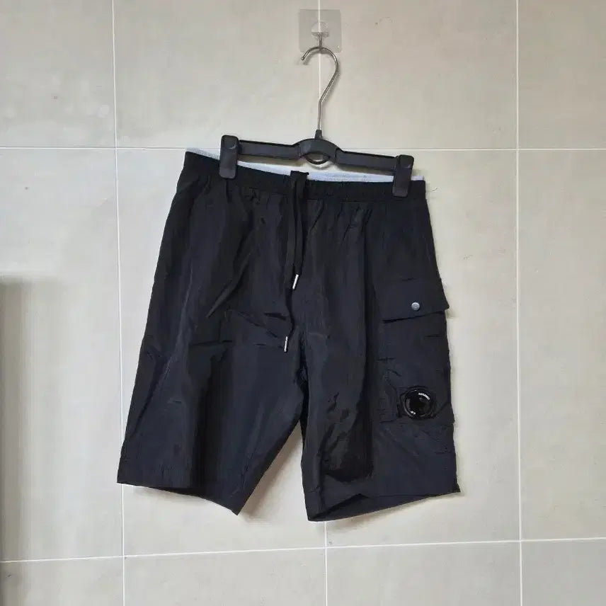 [BUNJANG] C.P. Company Black Cargo Shorts / C.P.컴퍼니 블랙 카고 반바지 29~30