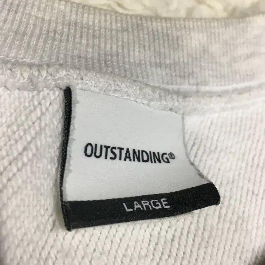 [BUNJANG] Outstanding Olympia Sweatshirt / 아웃스탠딩 올림피아 맨투맨 만원샵 EE10