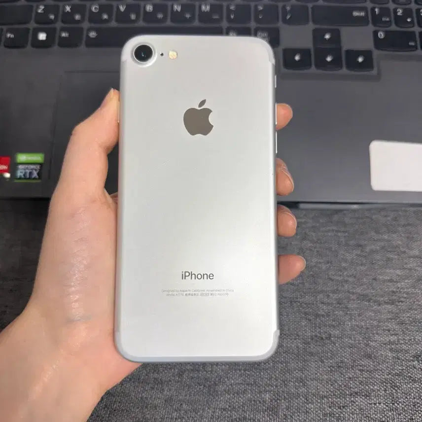 [BUNJANG] Apple iPhone 7 32GB Used - Excellent Condition / E47 s급 아이폰7 32기가 유음