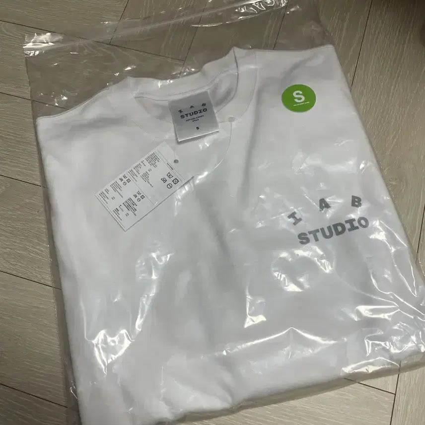 [BUNJANG] Iab Studio Long Sleeve S / 아이앱 스튜디오 롱슬리브 S