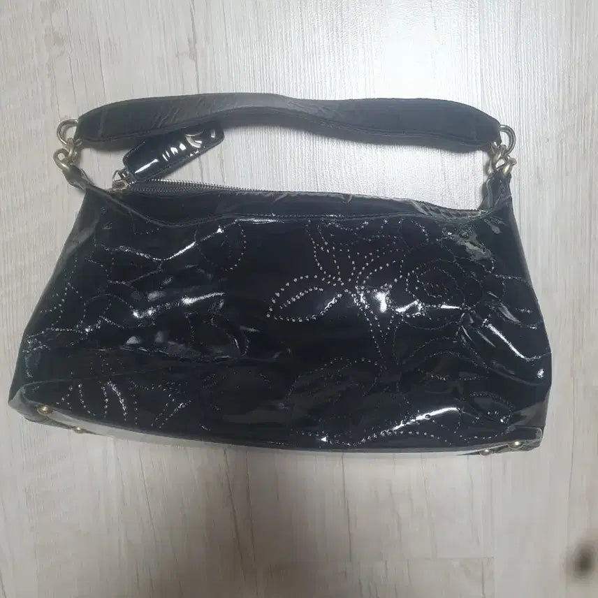 [BUNJANG] Chanel Black Floral Pattern Tote Bag / 샤넬 가방