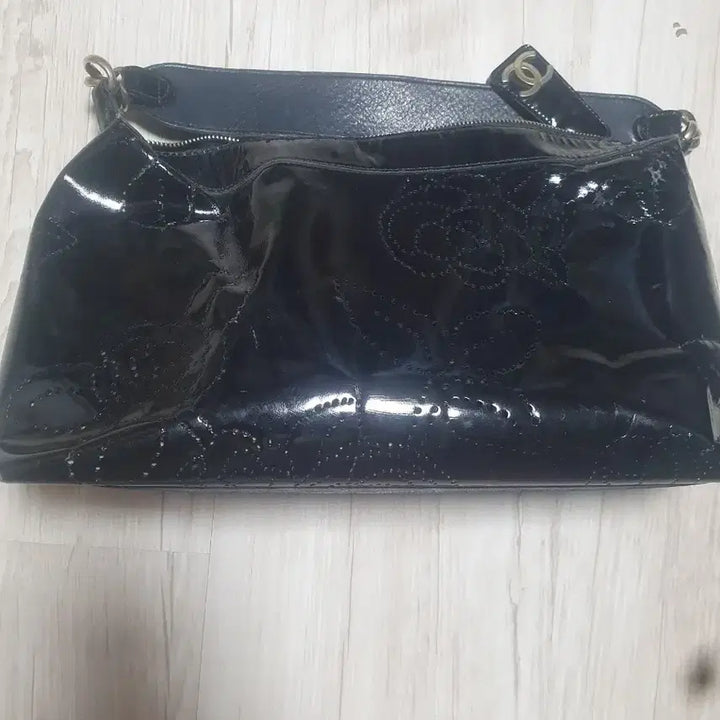 [BUNJANG] Chanel Black Floral Pattern Tote Bag / 샤넬 가방