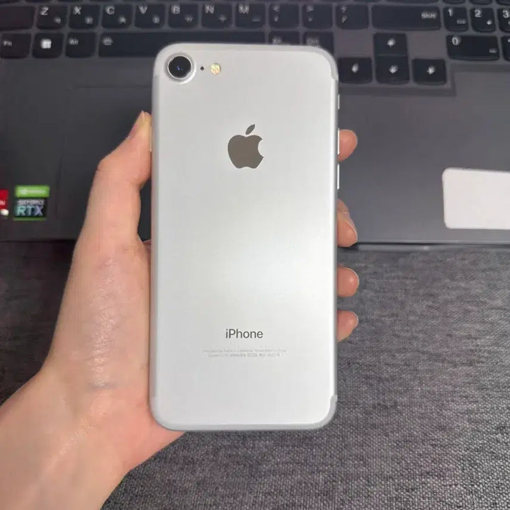 [BUNJANG] Apple iPhone 7 32GB (Unlocked) / E40 s급 아이폰7 32기가 유음
