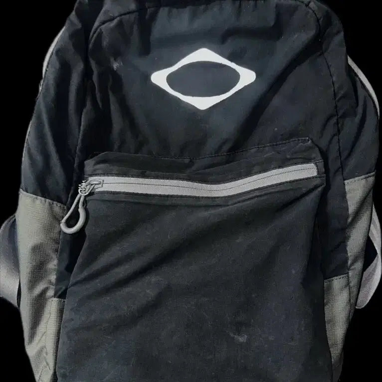 [BUNJANG] Mischief Rhombus Lightweight Backpack Black / 미스치프 롬버스 라이트 웨이트 백팩 블랙 - 더현대 서울 한정
