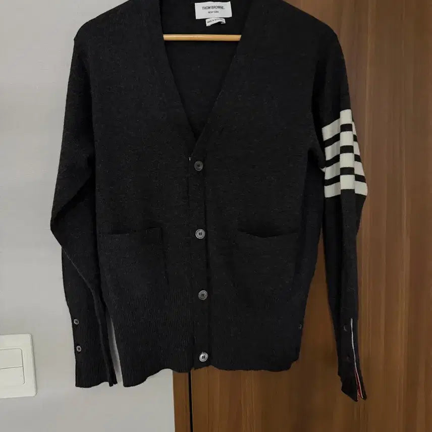 [BUNJANG] Thom Browne 4-Bar Cardigan Dark Grey Size 4 / 톰브라운 4선 가디건 다크그레이 4사이즈