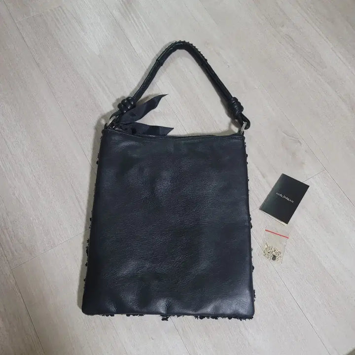 [BUNJANG] Maliparmie Zebra Sequin Shoulder Bag / 말리팔미 지브라 스팽글 숄더백