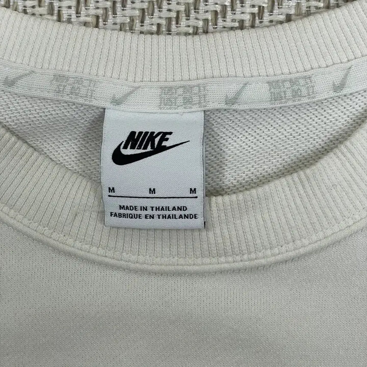 [BUNJANG] Nike White Pocket Cropped T-shirt / 나이키 화이트 포켓 반팔 크롭맨투맨