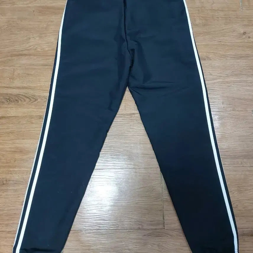 [BUNJANG] Adidas Essentials 3S Woven Windpants / 아디다스 에센셜 3S 우븐 윈드팬츠