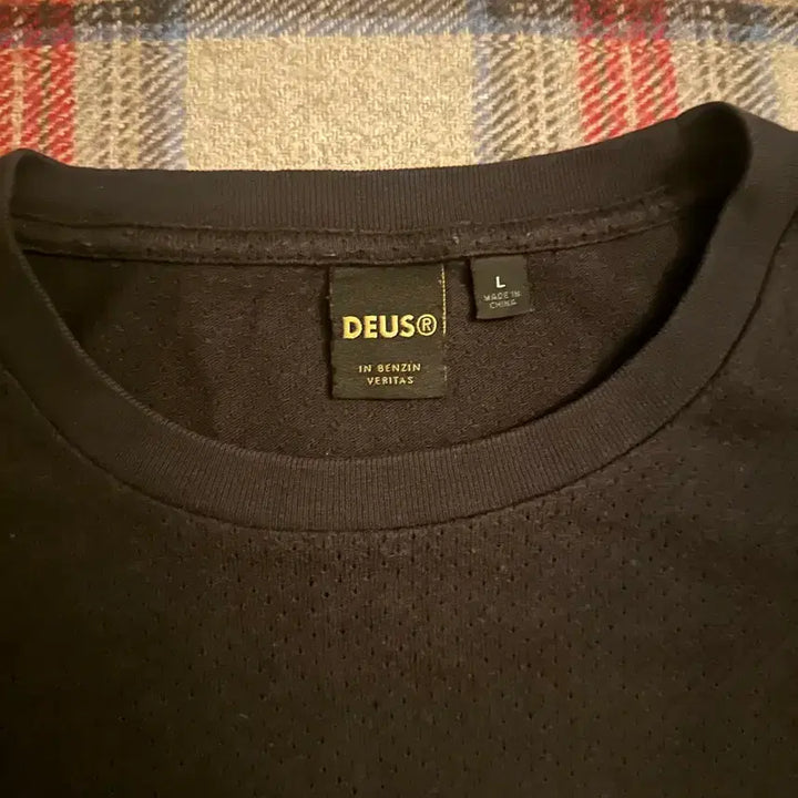 [BUNJANG] DEUS Black Long Sleeve T-Shirt L / DEUS 데우스 블랙 긴팔 티셔츠 L