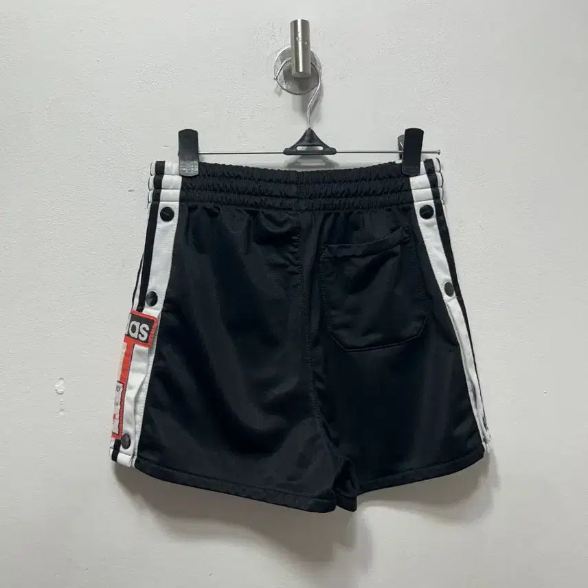 [BUNJANG] Adidas Black 3-Stripes Shorts (M) / 아디다스 블랙 3선 반바지 M