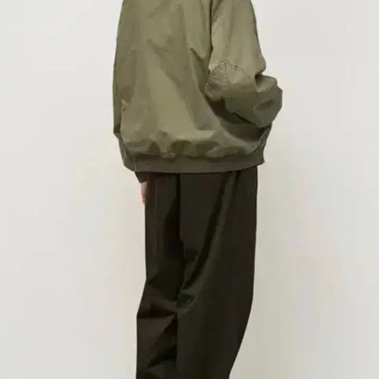 [BUNJANG] Roughside Horizon Bomber Jacket Olive / 러프사이드 horizon bomber olive(1)