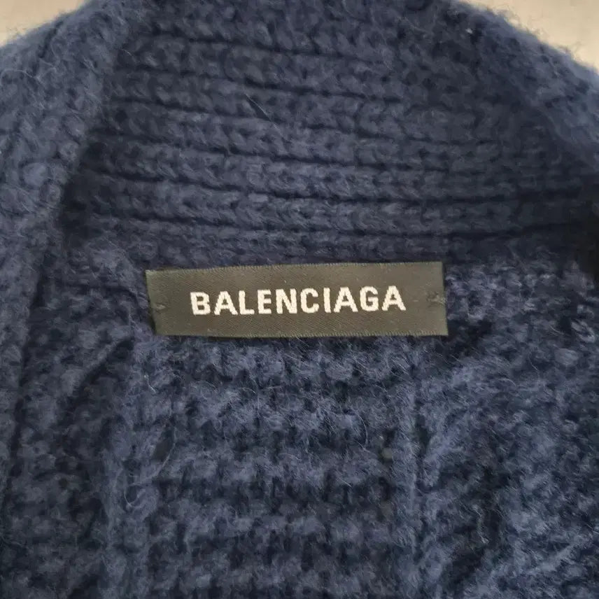 [BUNJANG] Balenciaga BB Mode Cable Knit Cardigan Navy Blue Wool Oversized Fit / 발렌시아가 BB 모드케이블 니트 가디건