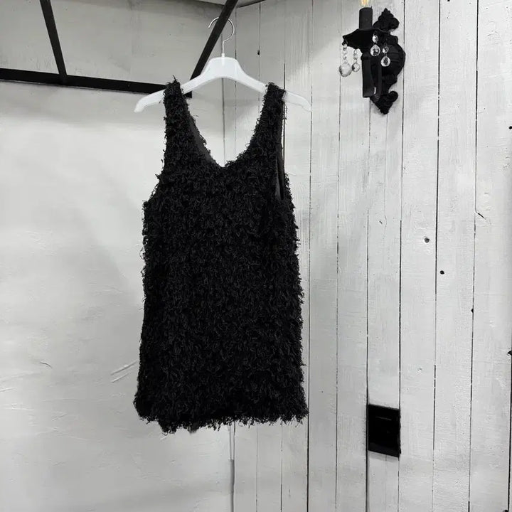 [BUNJANG] Sleeveless Top / 슬리브리스