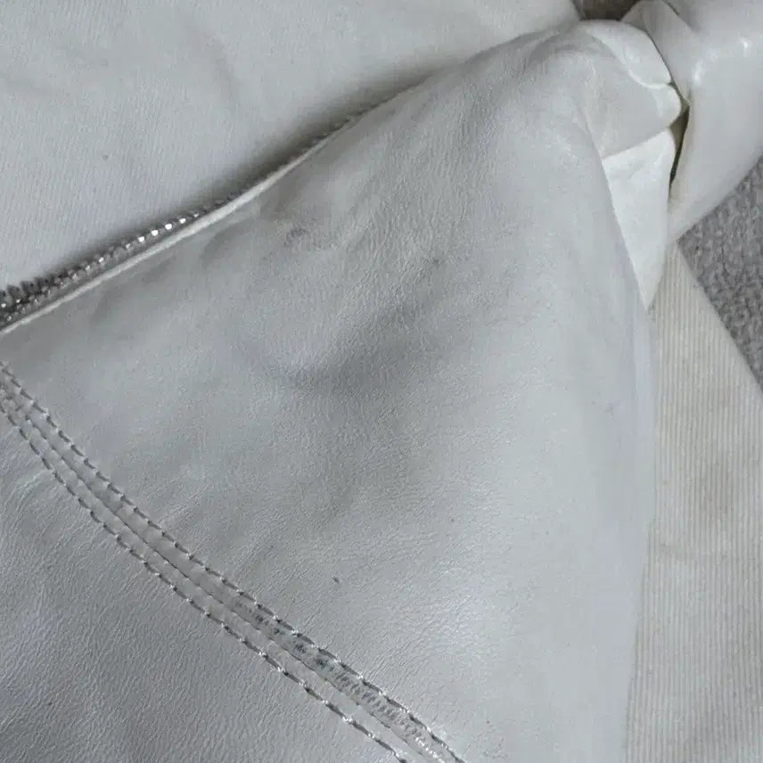 [BUNJANG] Lemaire Croissant Bag Small Ivory Lambskin / 르메르 크로아상백 스몰 아이보리 (양가죽)