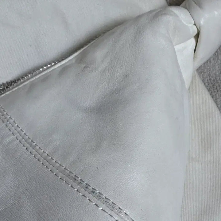 [BUNJANG] Lemaire Croissant Bag Small Ivory Lambskin / 르메르 크로아상백 스몰 아이보리 (양가죽)