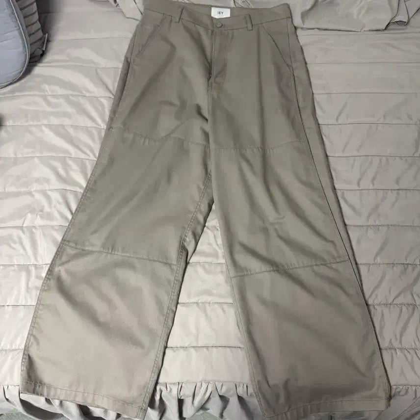 [BUNJANG] IEY Side Tuck Pants M / 이에이 IEY 사이드 턱 팬츠 M
