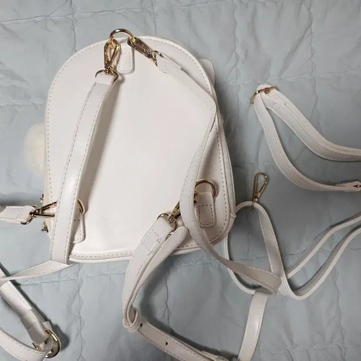 [BUNJANG] Cat Ear Backpack &amp; Crossbody Bag / 백팩&amp;크로스백 가능한 귀여운 고양이귀 이타백