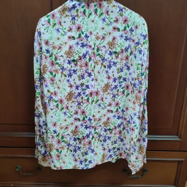 [BUNJANG] Jigott Floral Pattern Blouse with Ribbon Accent / 지고트불라우스(1번착용)