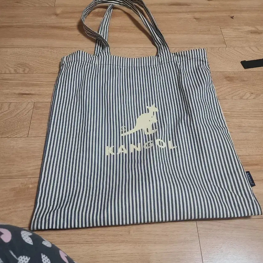 [BUNJANG] Kangol Stripe Canvas Tote Bag / 캉골 스트라이프 캔버스 토트백