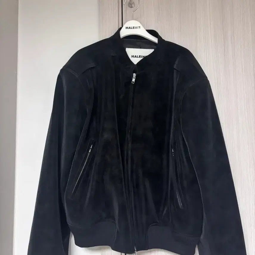 [BUNJANG] Allene Velour Stand Collar Blouson Black / 알렌느 벨루아 스탠드 카라 블루종 블랙
