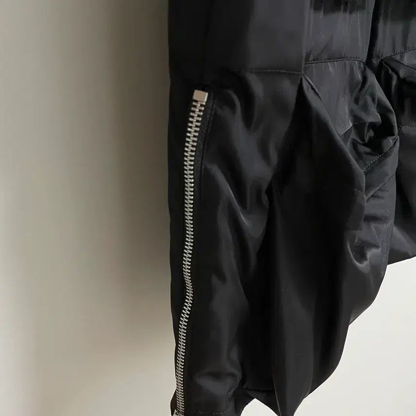 [BUNJANG] Prada Re-Nylon Triangle Logo Multi-Pocket Vest Black / 프라다 트라이앵글 로고 리나일론 멀티포켓 베스트