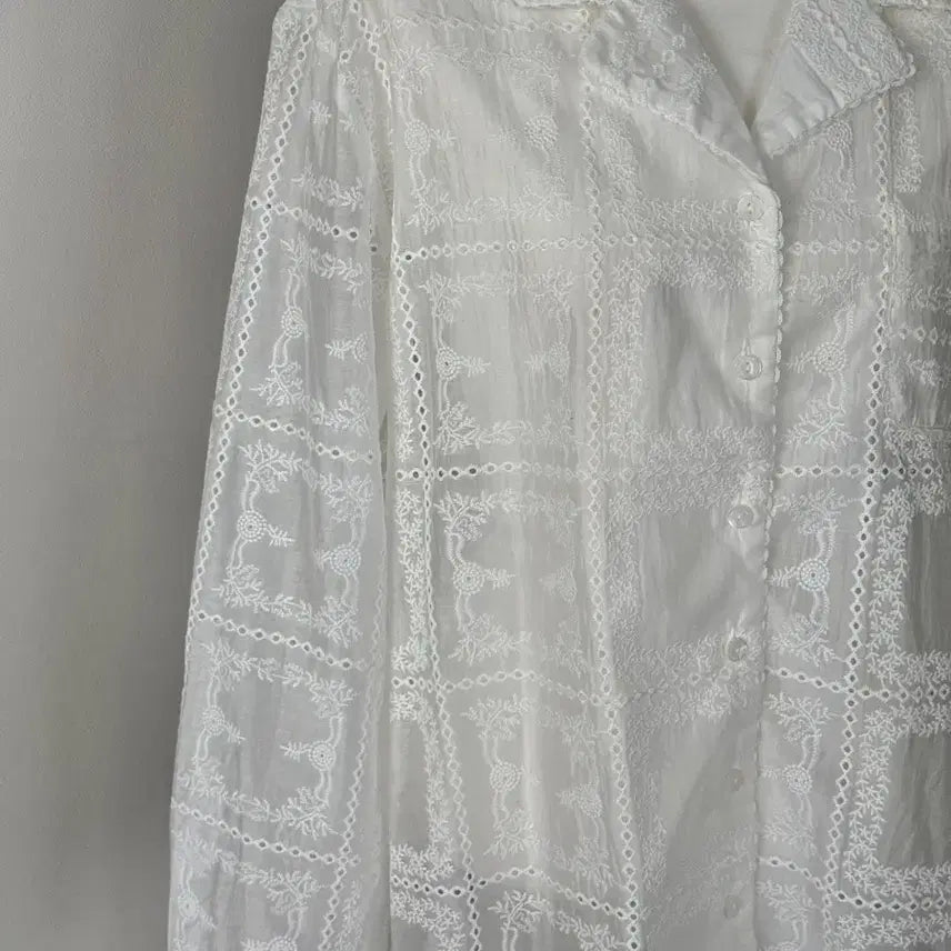 [BUNJANG] Ourhope Lace Shirt / (한번착용) 아워호프 레이스 셔츠 / 정가139,000원