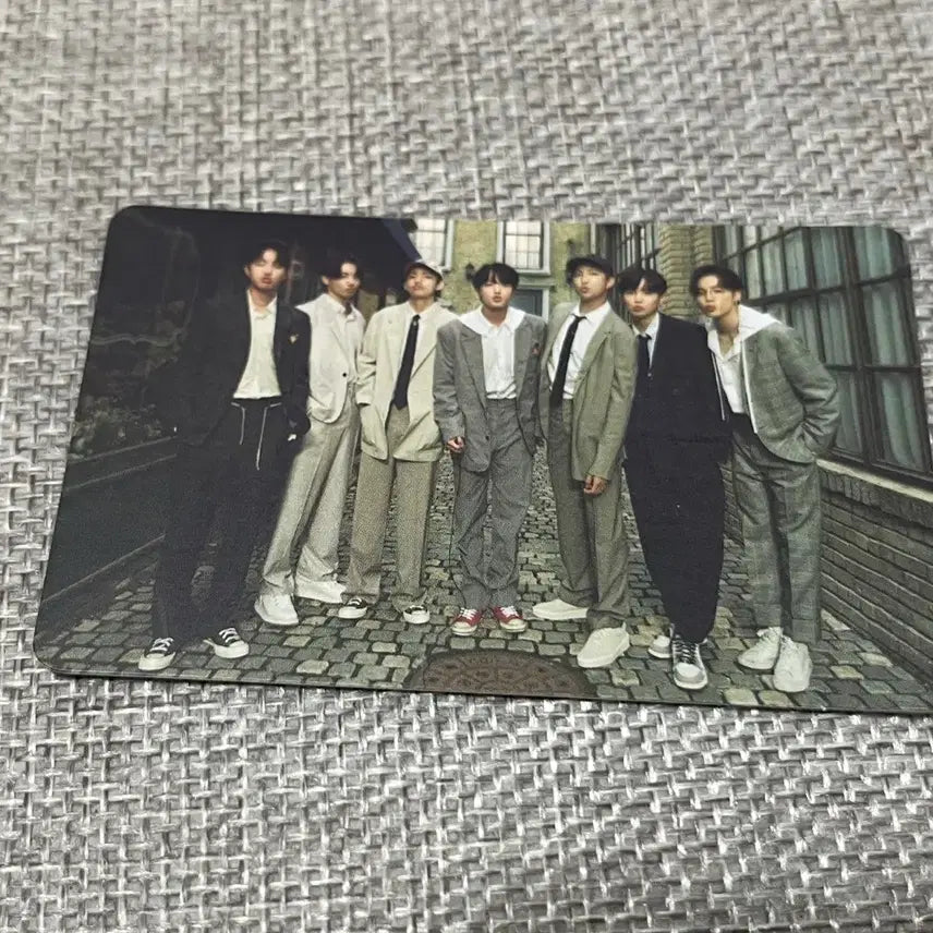 [BUNJANG] BTS Bangtan Boys BE Album Photocard Polaroids Bundle Set / 방탄소년단 BE 단체 사진, 포카, 폴라 일괄