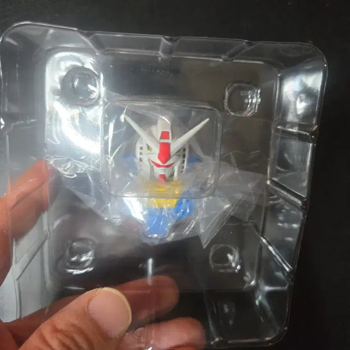[BUNJANG] Bandai Mobile Suit First Gundam Head Magnet D Prize / 반다이 기동전사 퍼스트건담 헤드 마그넷 D상