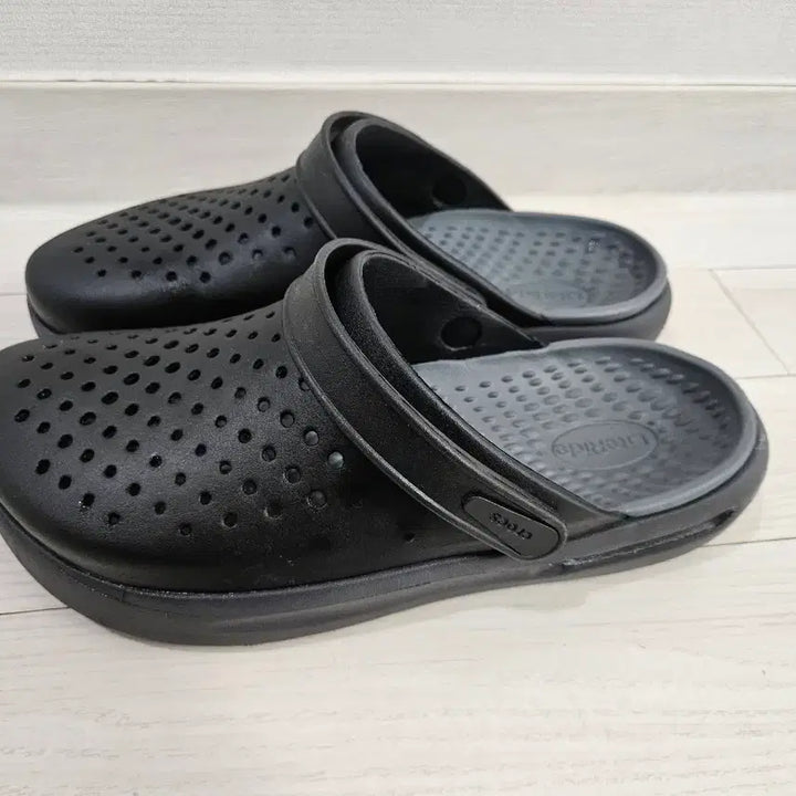 [BUNJANG] Crocs Literide Inmotion Clog Sandals Black 275 / 크록스 라이트라이드 인모션 클로그 샌들 슬리퍼 아쿠아슈즈 블랙 270