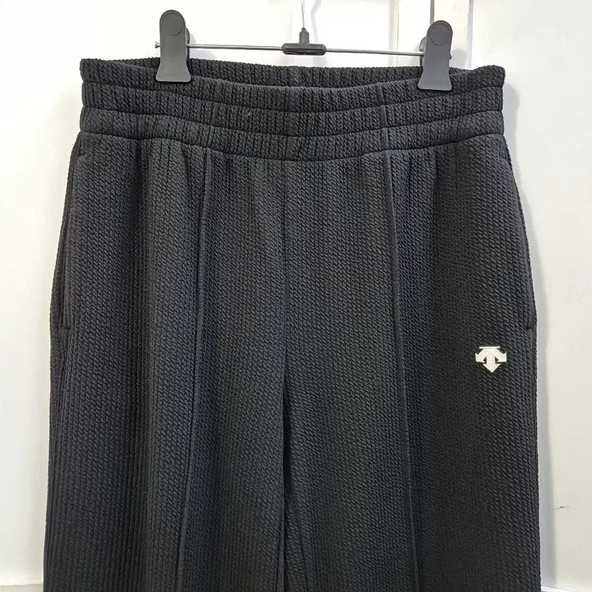 [BUNJANG] Descente Ribbed Wide Training Pants Women&
