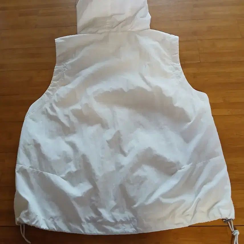 [BUNJANG] White Hooded Padded Vest / 화이트 후드 패딩 조끼