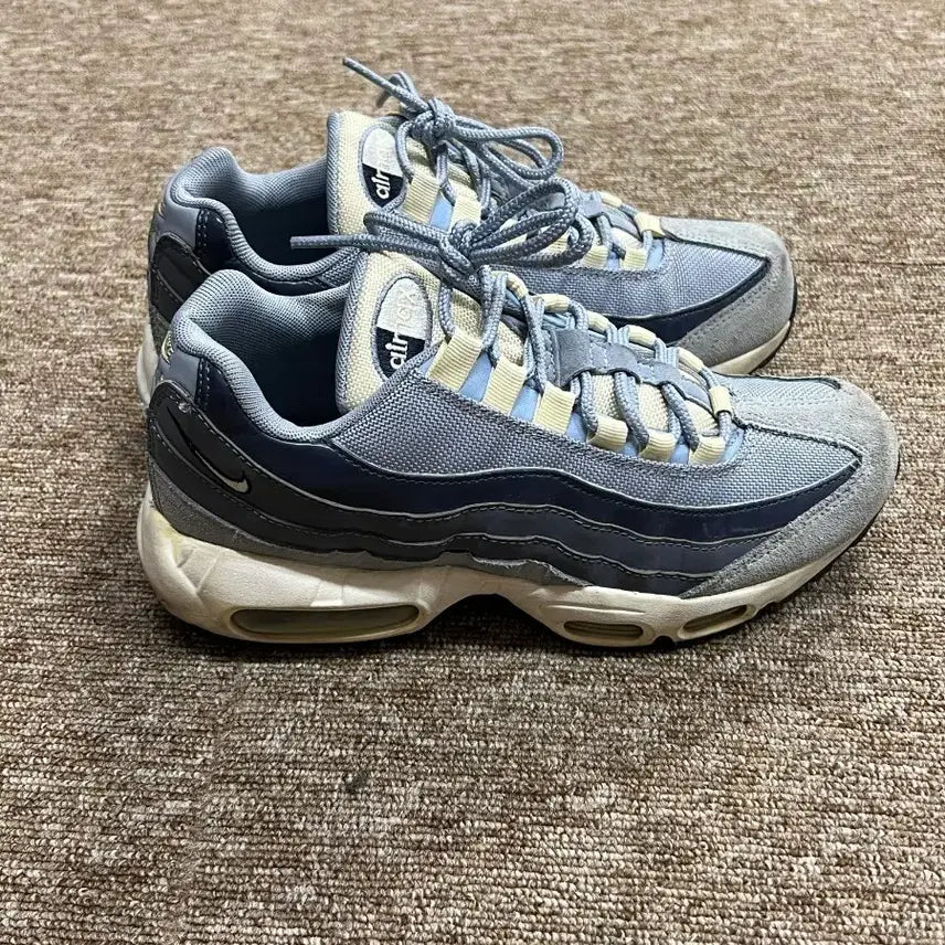 [BUNJANG] Nike Air Max 95 Essential 240 / 나이키 에어맥스 95 에센셜 240