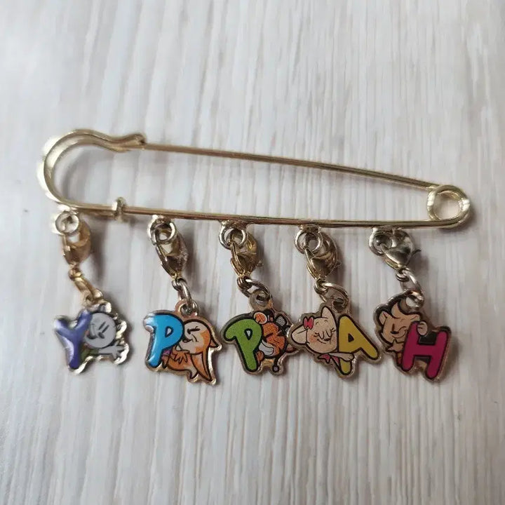 [BUNJANG] Everland Happy Badge / 에버랜드 HAPPY 뱃지
