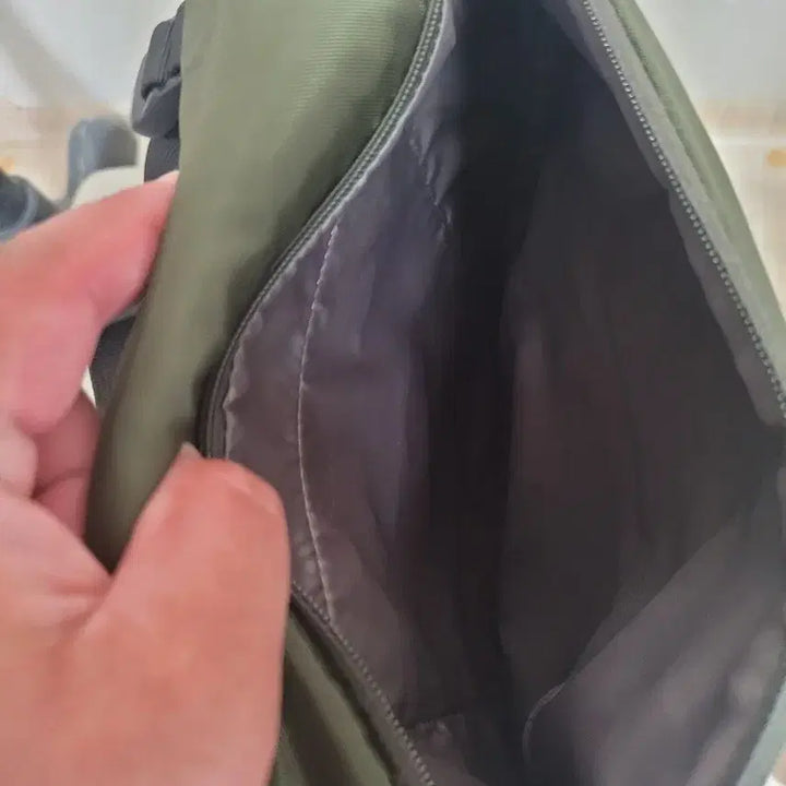 [BUNJANG] Lecaf CAF Backpack Olive/Black / 르까프.CAF 올리브/블랙 백팩