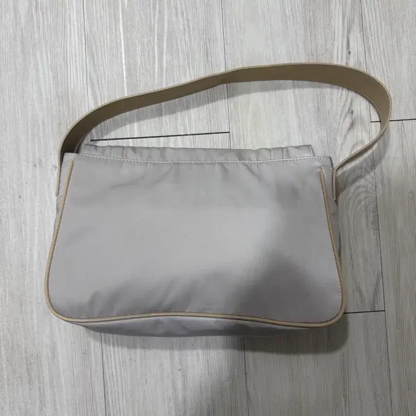 [BUNJANG] Matinkim Buckle Bag White / 마뗑킴 버클백 화이트