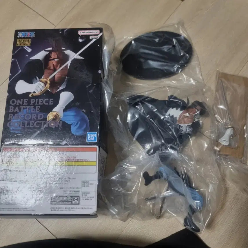 [BUNJANG] One Piece Battle Record Vista Figure / 원피스 배틀레코드 흰수염해적단 비스타 피규어