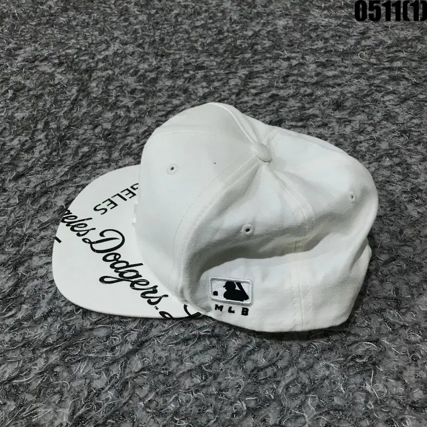 [BUNJANG] MLB LA Dodgers White Ball Cap Hat / MLB LA 다저스 화이트 볼캡 모자