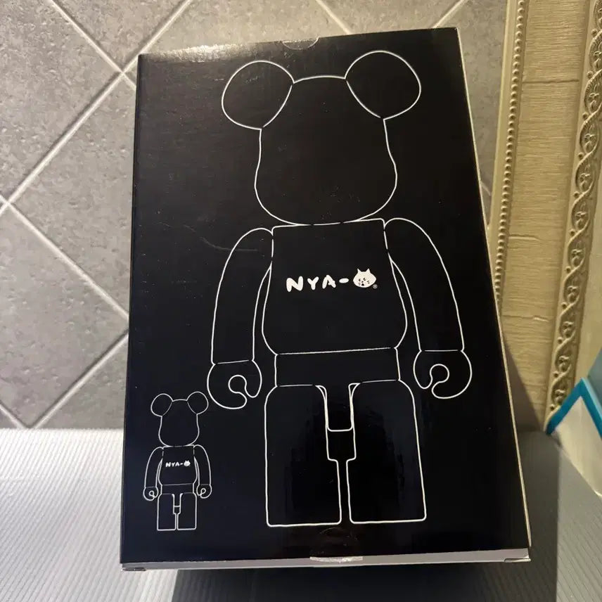 [BUNJANG] Bearbrick NYA Flocky Ver. 400% + 100% / 베어브릭 400%+100% 냐 플로키 버전 BEARBRICK NYA FL