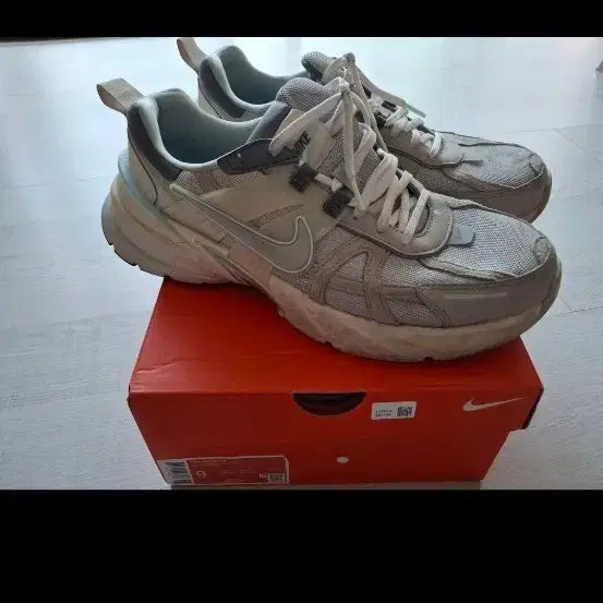 [BUNJANG] Nike V2K 285 / 나이키v2k 286