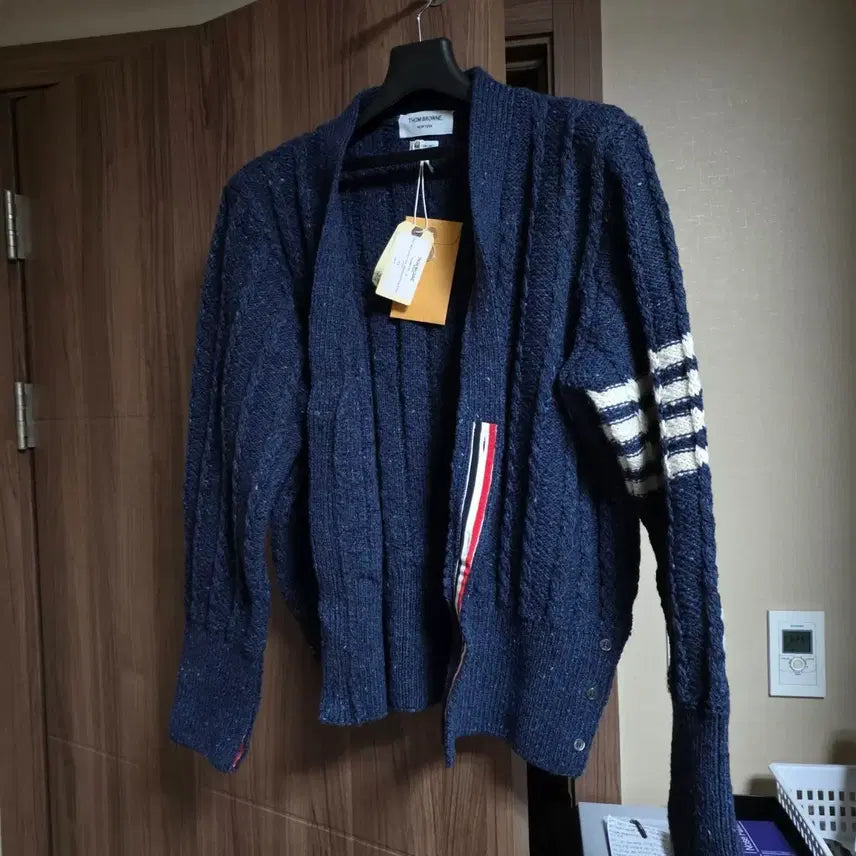 [BUNJANG] Thom Browne Navy Cardigan with Four Bar Stripe / 톰브라운 네이비 가디건 4선 완장 새상품