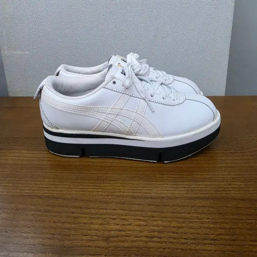 [BUNJANG] Onitsuka Tiger Pokuri Sneakers White / 오니츠카타이거 포쿠리 스니커즈 화이트