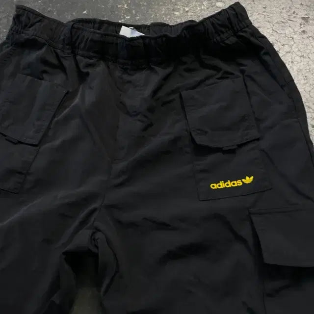 [BUNJANG] Adidas Woven Tech Cargo Pants / 105 아디다스 우븐 테크 카고팬츠