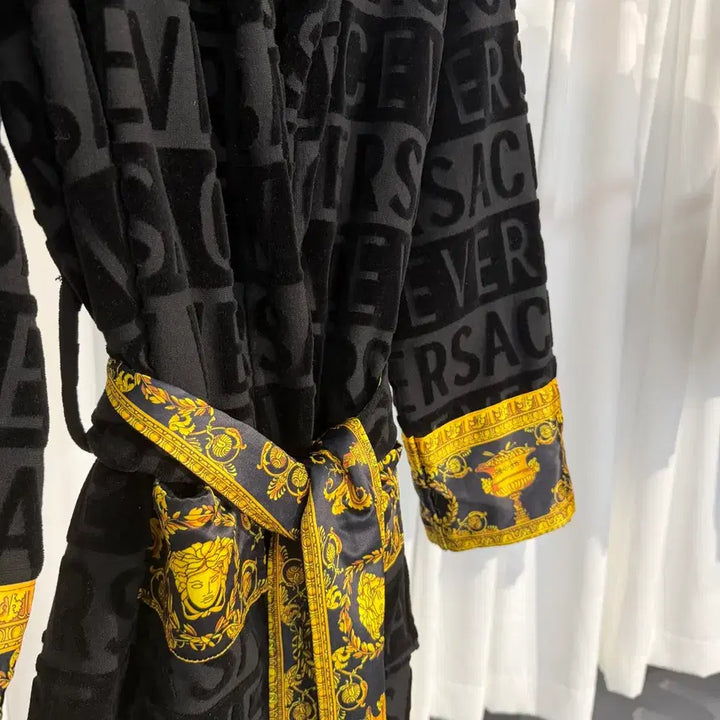 [BUNJANG] Versace Baroque Robe Gown Black / 베르사체 바로크 로브 가운 블랙