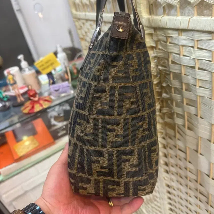 [BUNJANG] Fendi Zucca Shoulder Bag / 정품 펜디 주카 숄더백 팝니다