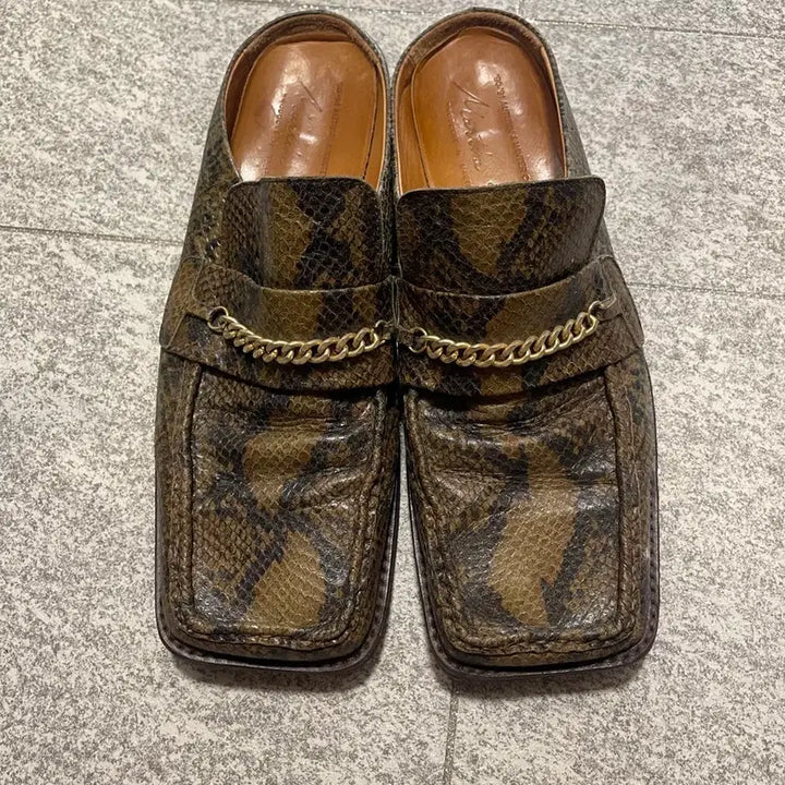 [BUNJANG] Martine Rose Vampsy Mules Size 42 / 마틴로즈 뱀피 뮬 42사이즈