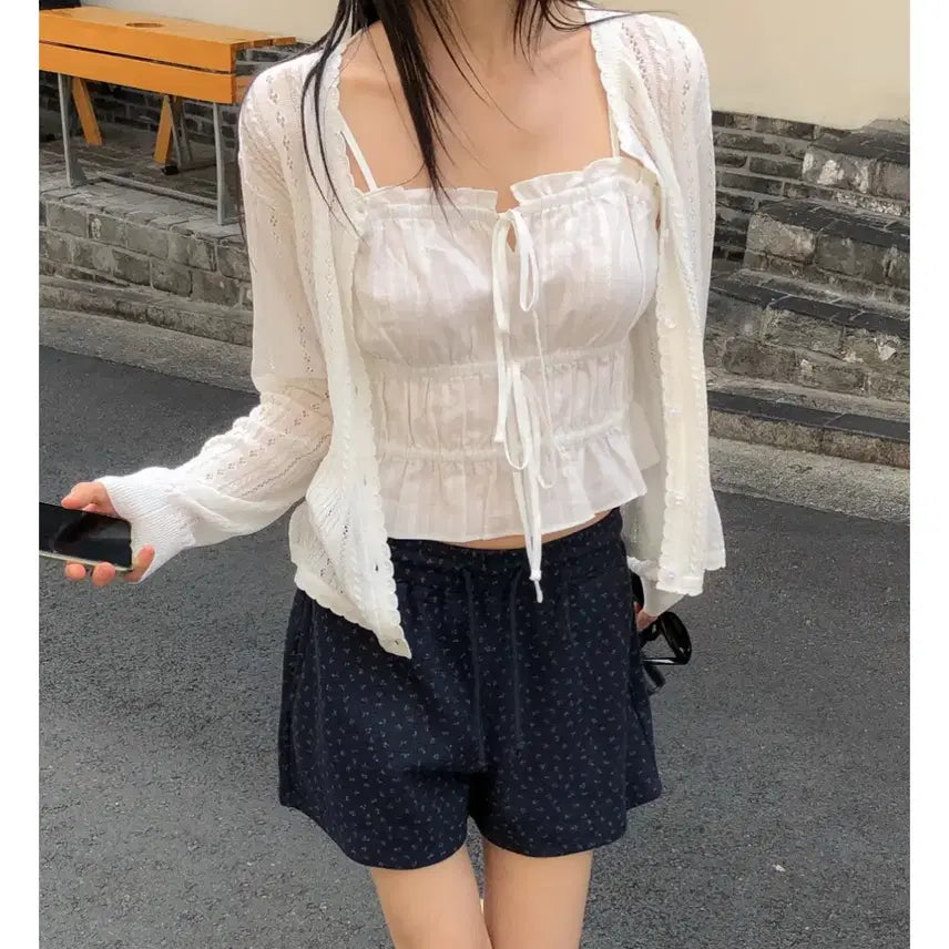 [BUNJANG] who.a.u Dobby Sleeveless Blouse / [새상품] who.a.u 후아유 도비 나시 블라우스 / 슬리브리스 y2k